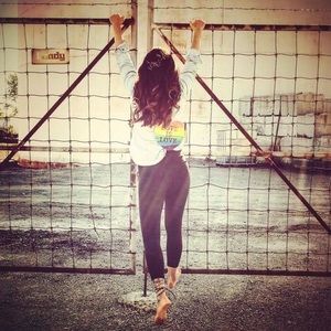 Meet your Posher, Tia